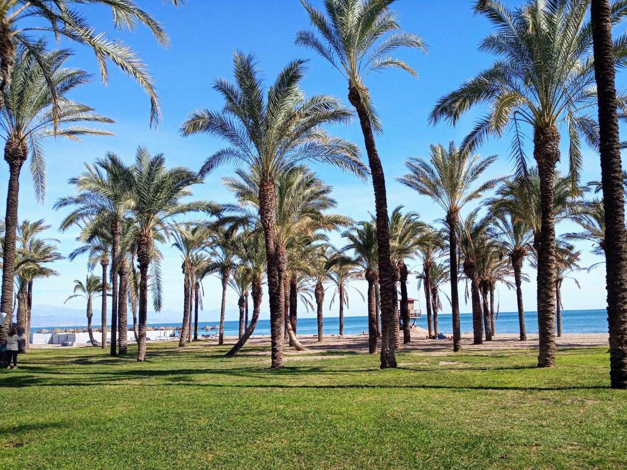 Apartamento La Carihuela A 2 Minutos De La Playa Torremolinos Exterior photo
